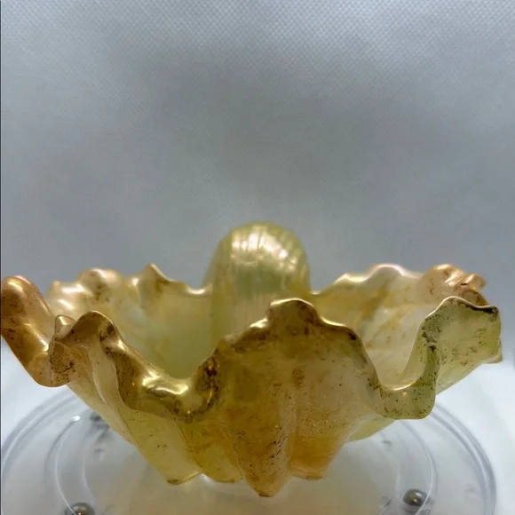 Unique Resin Gold Leaf-Shaped Decorative Bowl - Picture 16 of 17